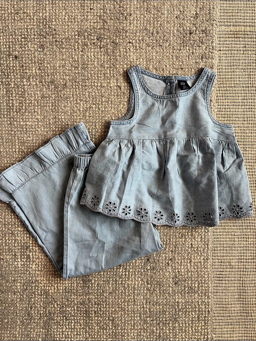Gap Baby Girls Eyelet Top & Pants Set